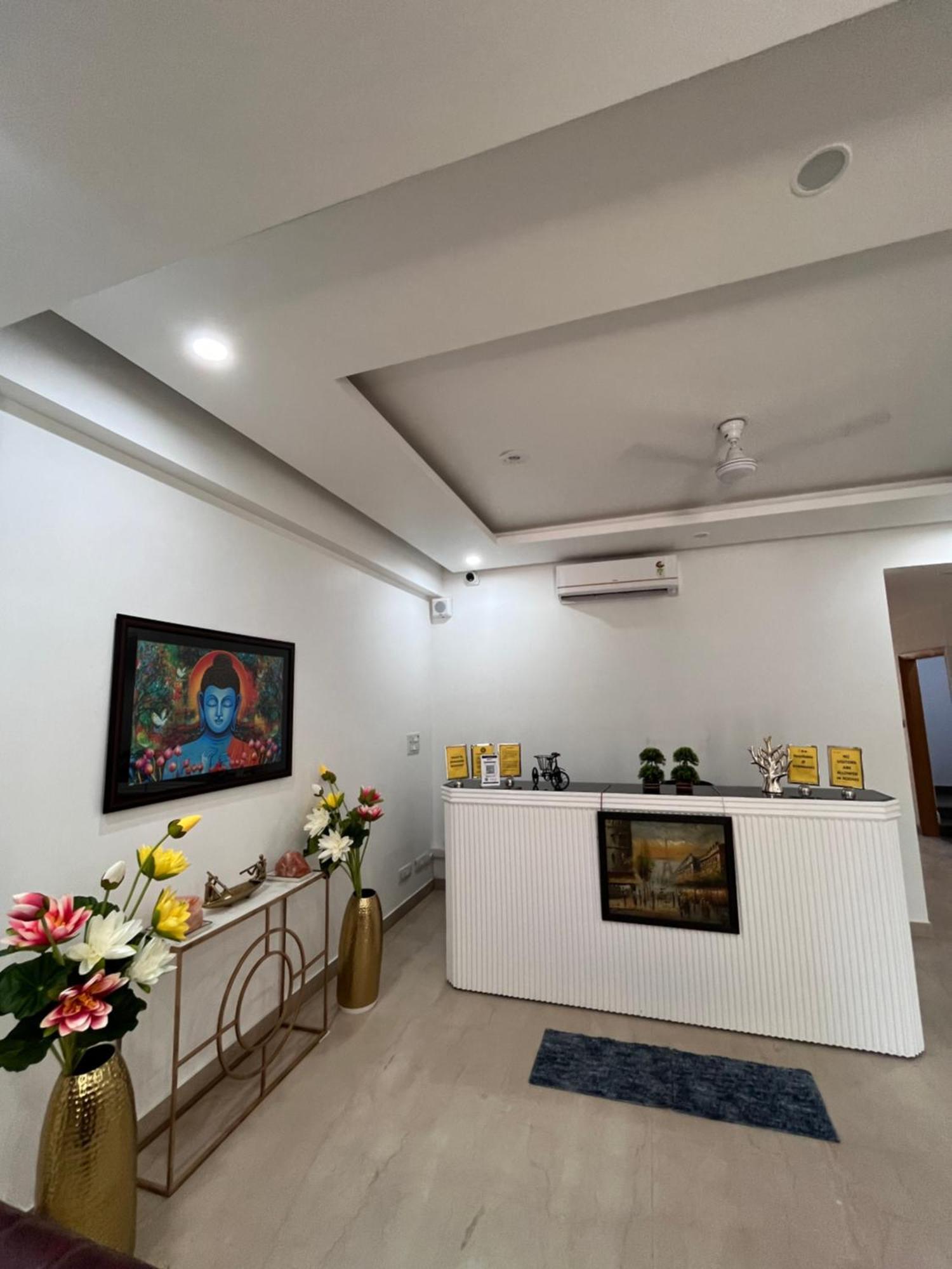 Aamantran Residency Hotel, Sohna Road, Sector 49, Gurugram Gurgaon Exterior photo