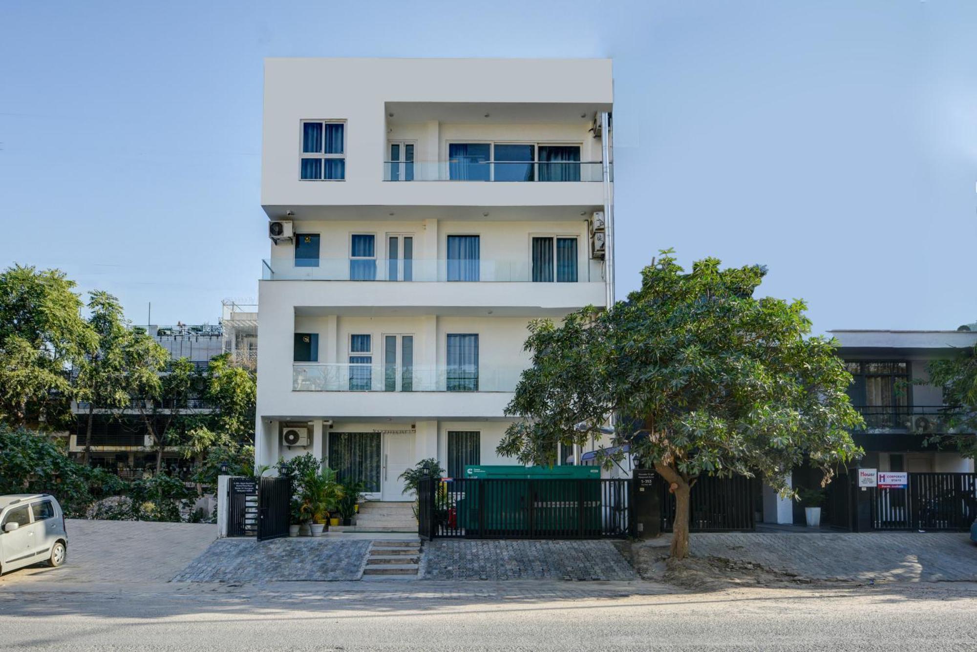 Aamantran Residency Hotel, Sohna Road, Sector 49, Gurugram Gurgaon Exterior photo